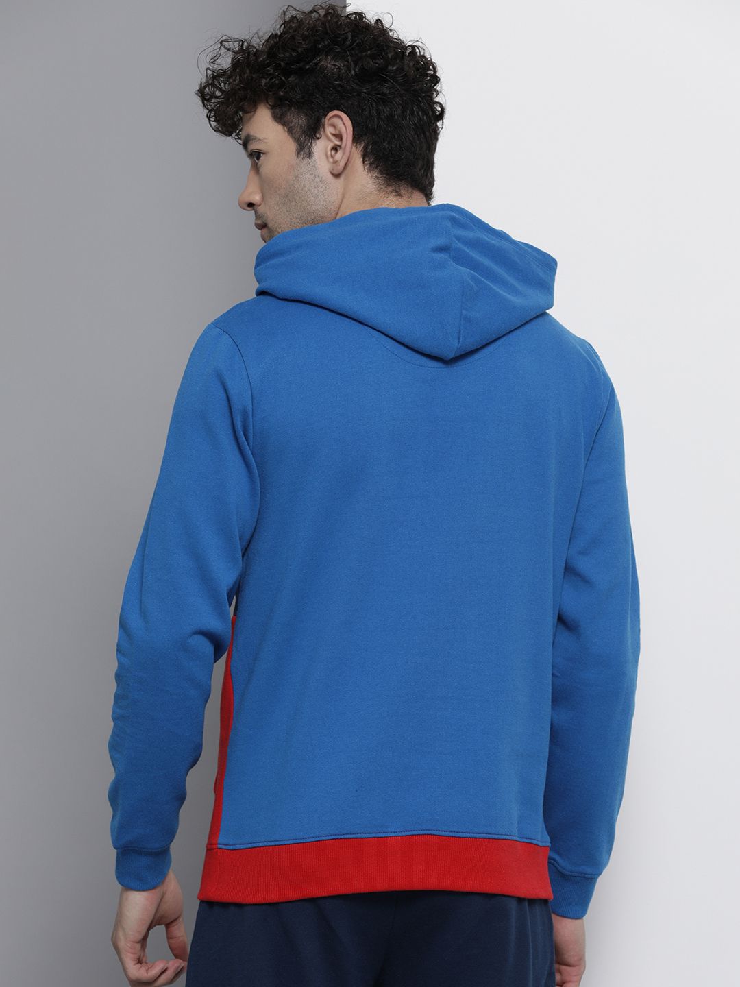 The Indian Garage Co Men Blue Colourblocked Hooded Sweatshirt