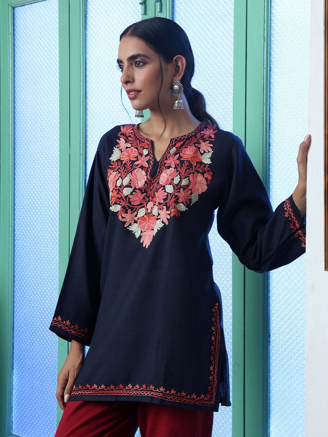 House of Chikankari Women Navy Blue Cotton Aari Sulam Kurta