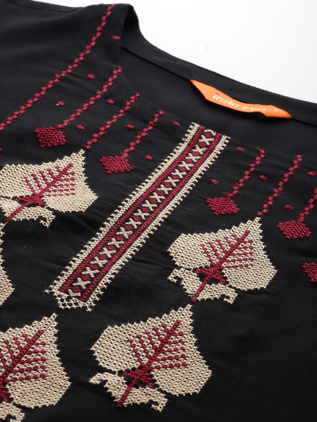 Indo Era Women Ethnic Motifs Embroidered Thread Work Kurta