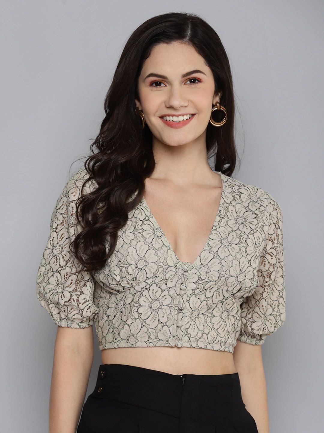 SASSAFRAS Beige Blouson Crop Top
