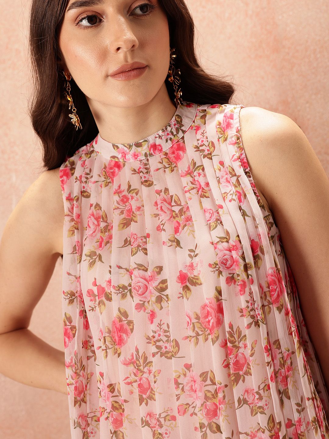 all about you Floral Print Accordion Pleated Sleeveless Top