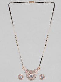 Rubans 18k Rose Gold-Plated Zirconia Zirconia Studded Mangalsutra Set dengan Manik Hitam