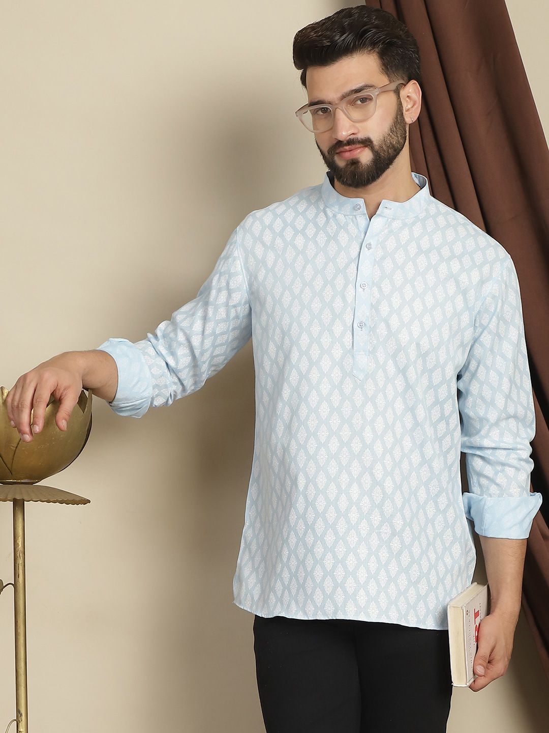 Anouk Geometric Mandarin Collar Long Sleeves Thread Work Kurta