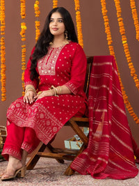 Mamicha Floral Printed Regular Kurta & Trousers With Dupatta