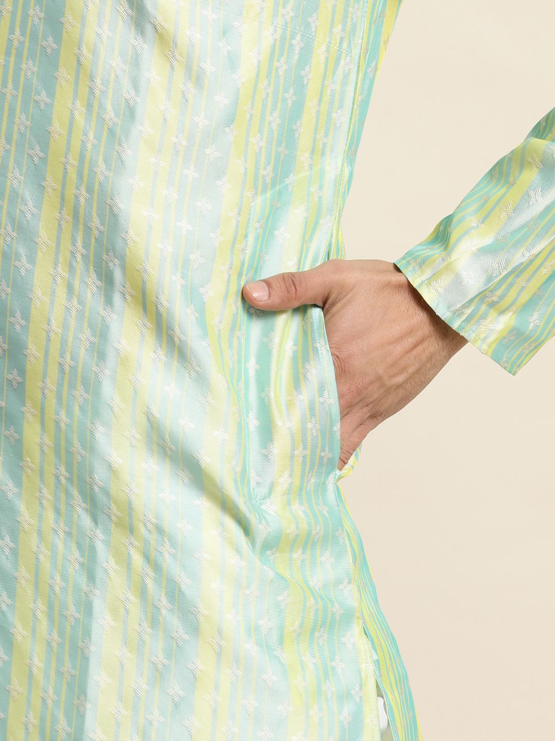 SOJANYA Men Ethnic Motifs Striped Jacquard Straight Kurta