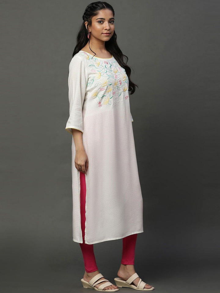AURELIA Floral Embroidered Straight Kurta