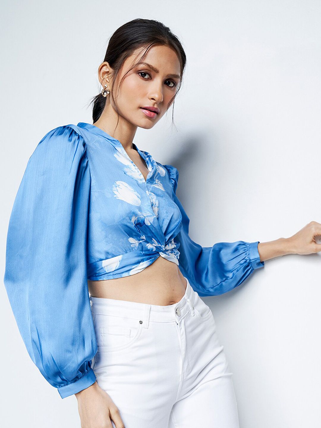AND Floral Printed Mandarin Collar Cuffed Sleeves Regular Crop Top