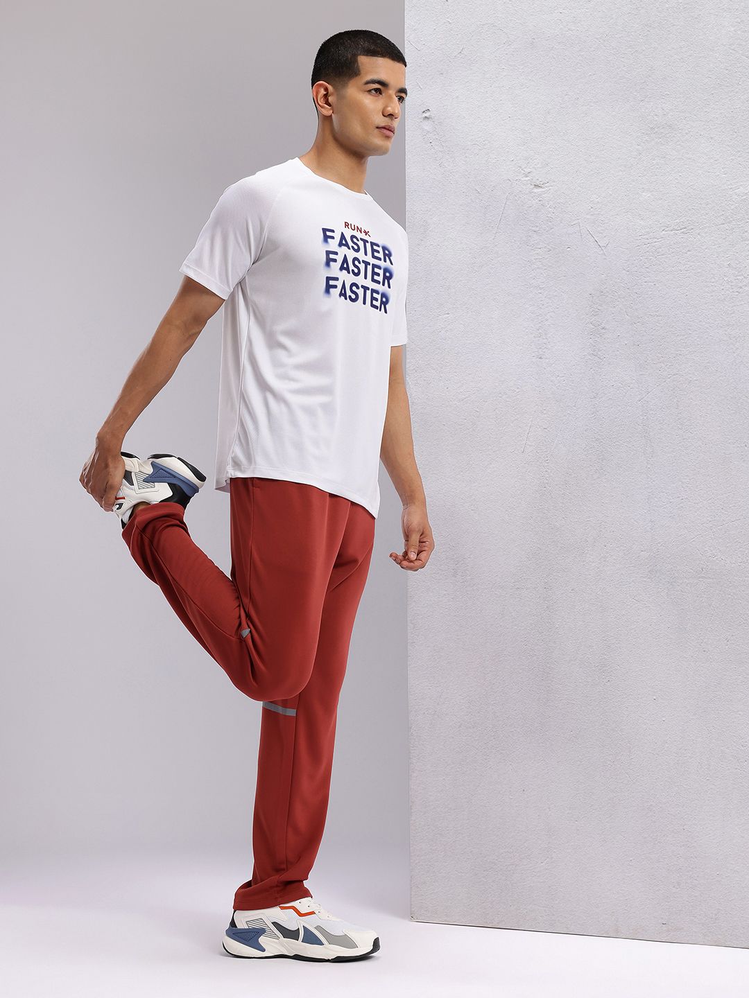 HRX by Hrithik Roshan Typography Printed Raglan Sleeves Rapid-Dry Running T-shirt