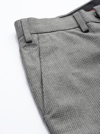 Park Avenue Men Checked Formal Trousers