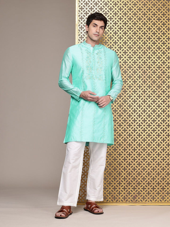House of Pataudi Mandarin Collar Floral Embroidered Jashn Kurta