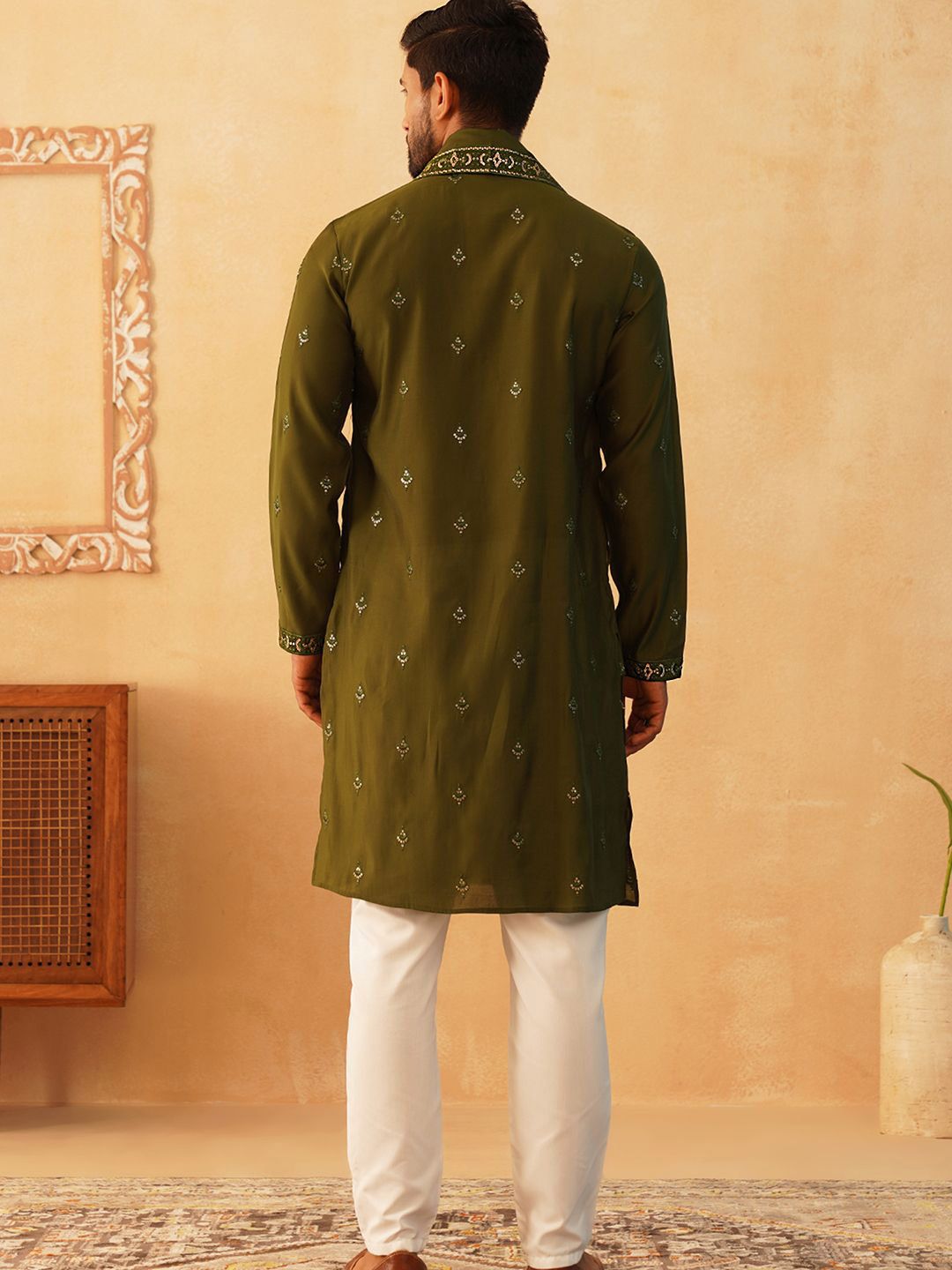 Jompers Ethnic Motifs Embroidered Sequinned Cotton Silk Kurta with Pyjamas & Dupatta