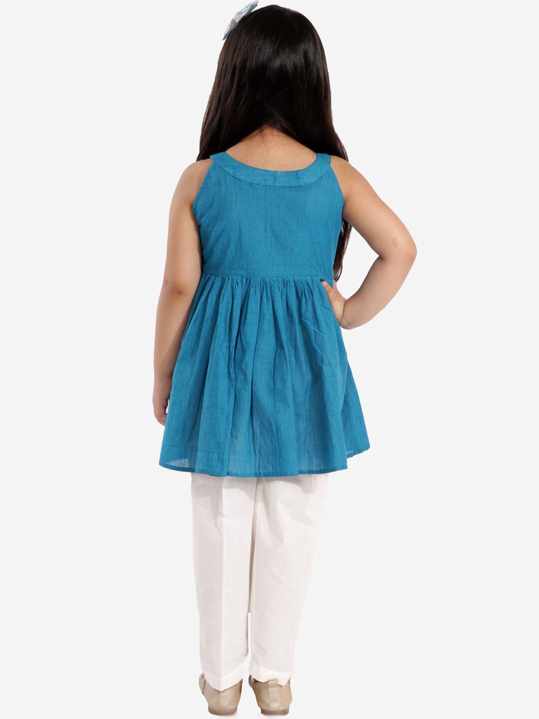 VASTRAMAY Girls Blue Pure Cotton Kurti with Trousers