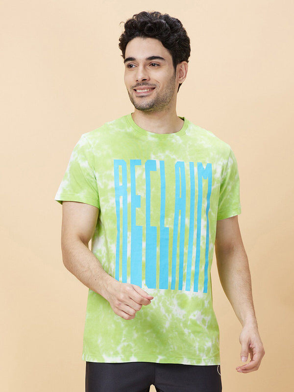 Menjadi t-shirt kasual leher yang dicetak manusia