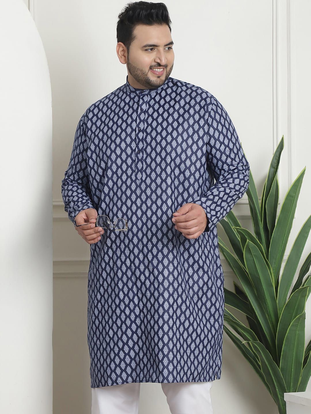 SOJANYA PLUS Ethnic Motifs Printed Band Collar Straight Kurta