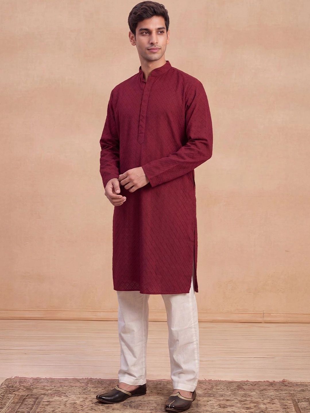 Rumah Chikankari Men Red Kurta