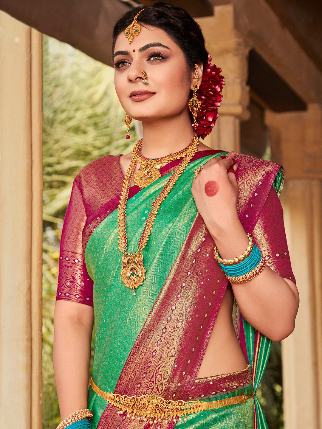 Saree mall Woven Design Zari Silk Blend Kanjeevaram Saree