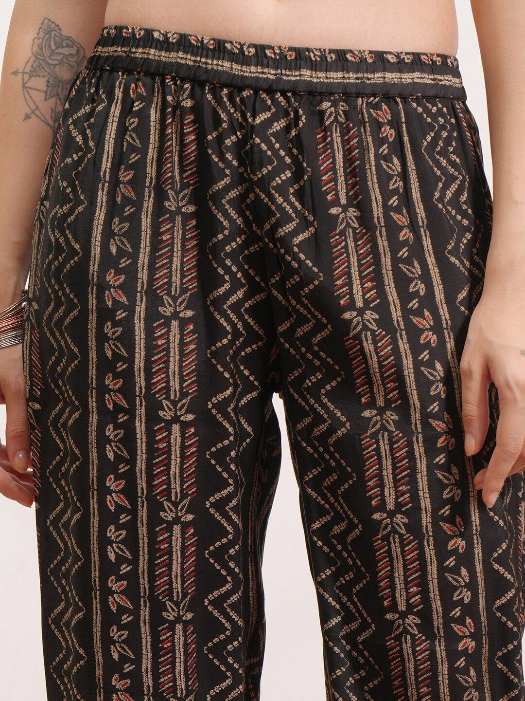 Vishudh Floral Printed Regular Kurta with Trousers & With Dupatta