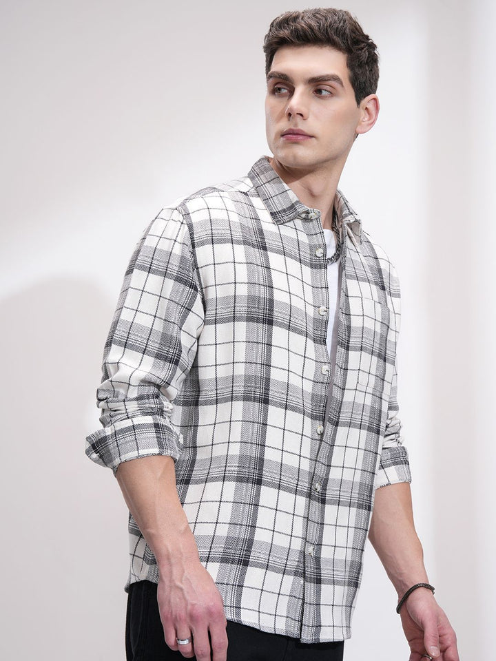 HIGHLANDER Men Opaque Checked Casual Shirt