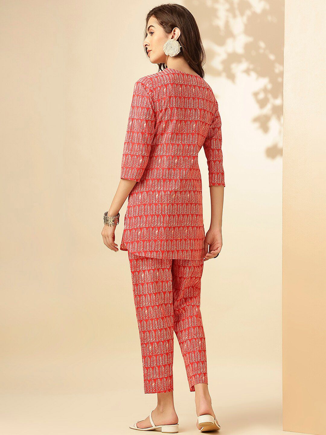 KALINI Ethnic Motifs Printed V-Neck Three-Quarter Sleeves Printed Tunic & Trousers