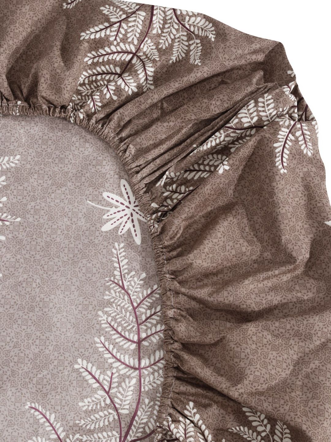 KLOTTHE Brown & White Floral Printed 300 TC Fitted Double King Bedsheet & 4 Pillow Cover