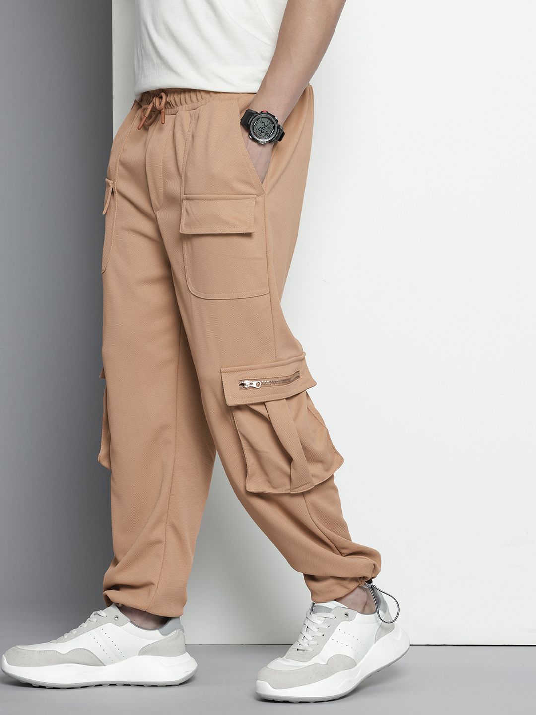The Indian Garage Co. Men Relaxed Fit Cargo Joggers