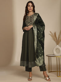 Anouk Women Floral Embroidered Kurta with Trousers & Dupatta