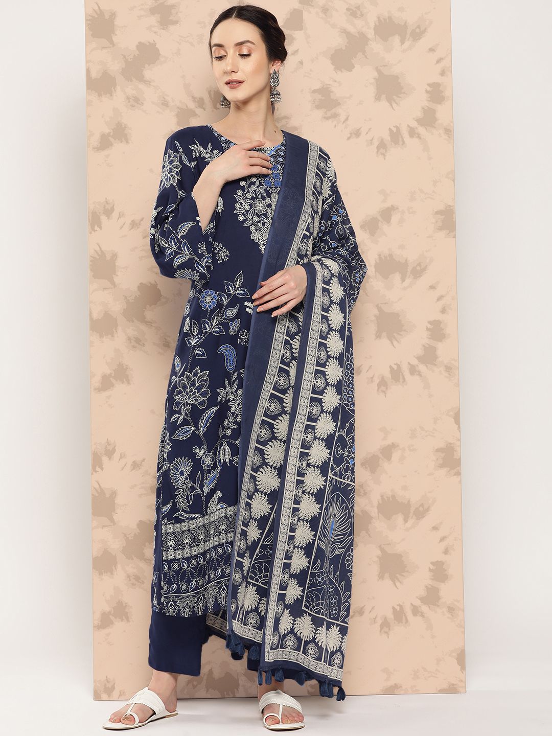 Anouk Ethnic Motifs Printed Kurta with Trousers & Dupatta