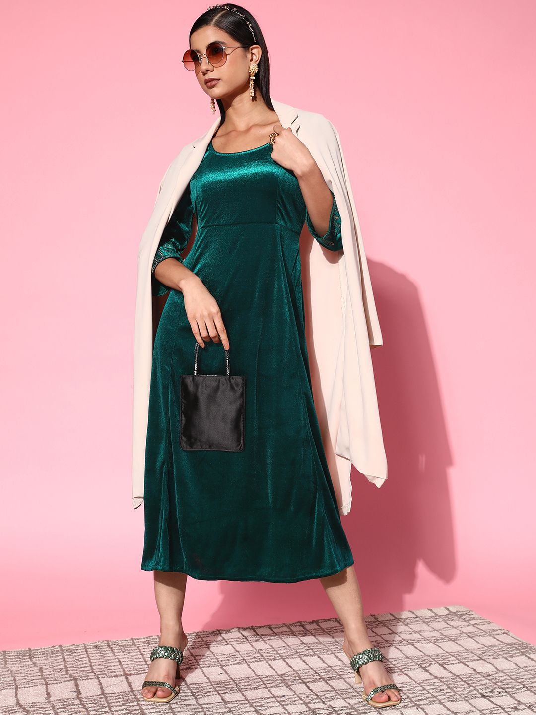 Shae by SASSAFRAS Women Tranquil Teal Solid Velvet Dress