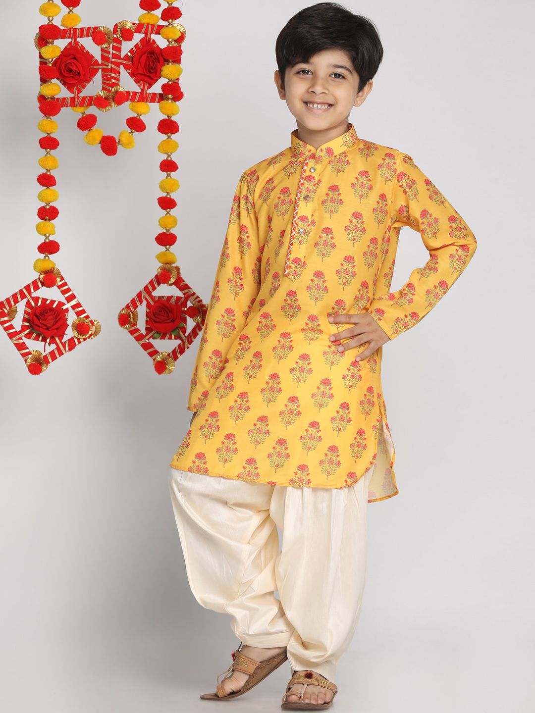 VASTRAMAY Boys Mustard Yellow Ethnic Motifs Printed Gotta Patti Kurta with Salwar