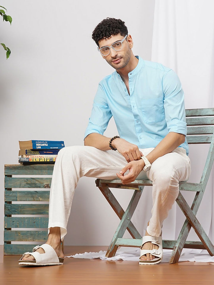 The Indian Garage Co Men Blue Solid Casual Shirt