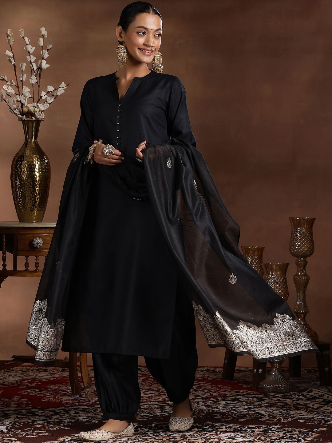 Libas Mandarin Collar Straight Kurta With Salwar & Dupatta