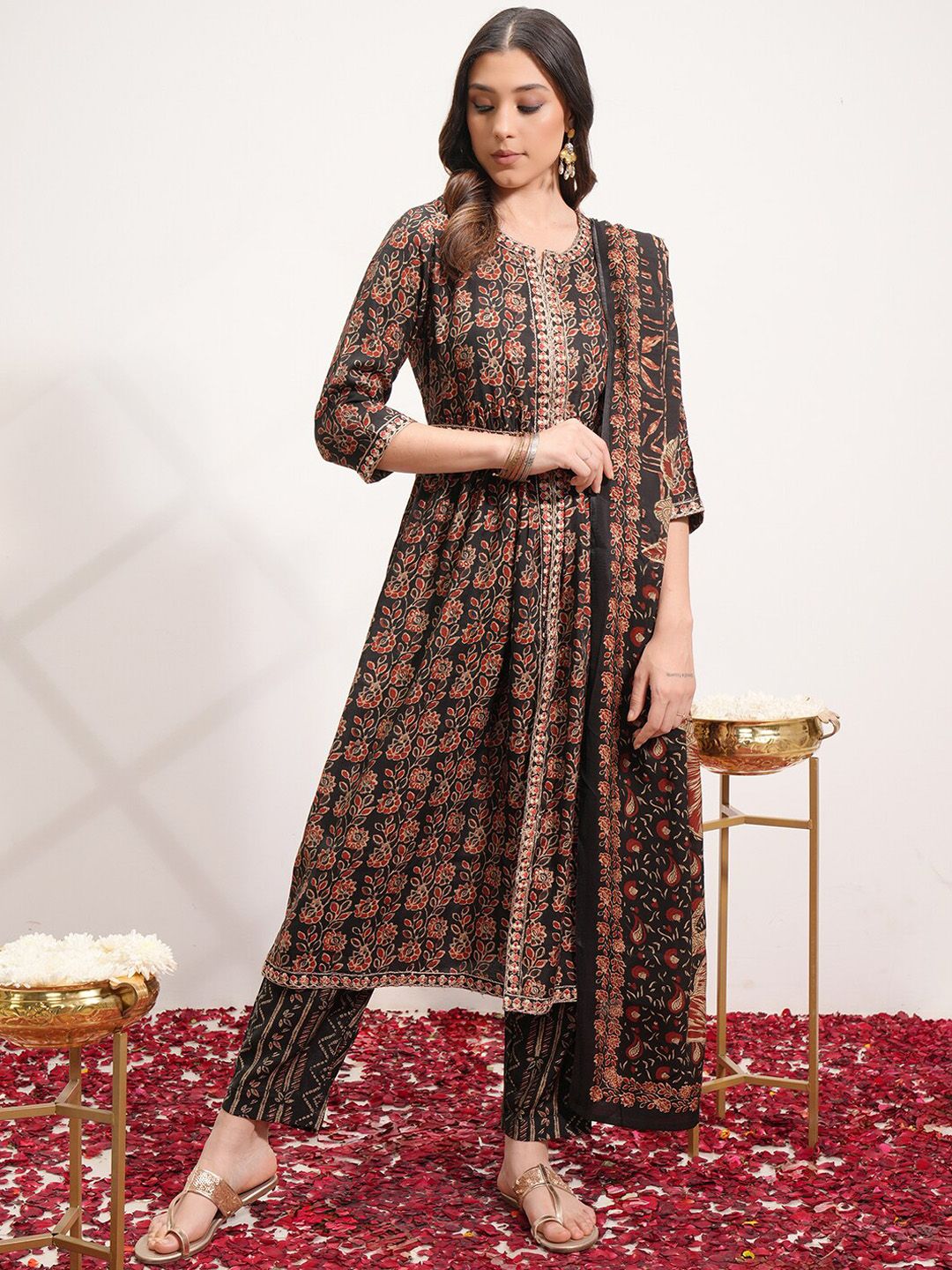 Vishudh Floral Printed Regular Kurta with Trousers & With Dupatta