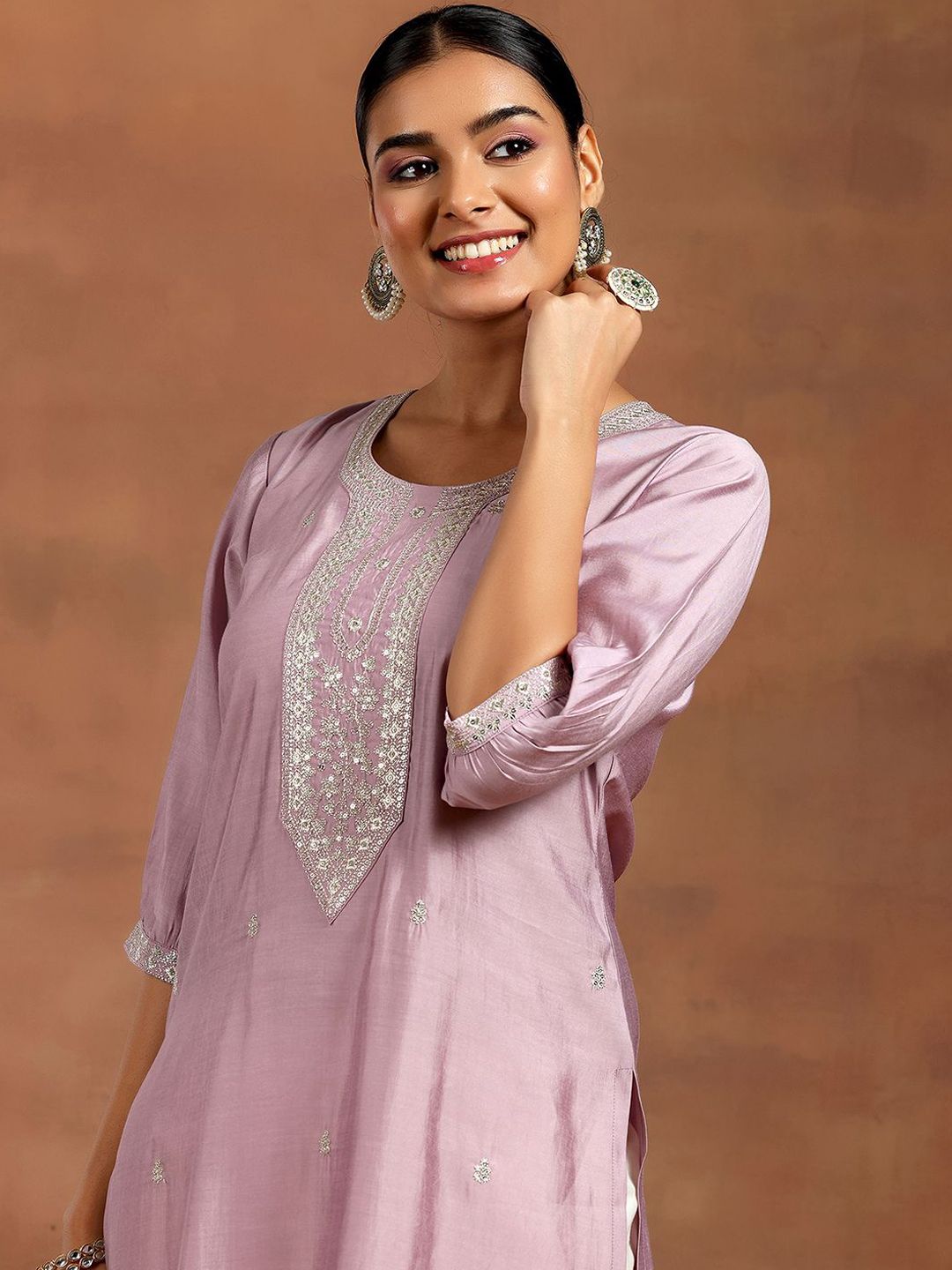 Gerua By Libas Floral Embroidered Puff Sleeves Sequinned Straight Kurta