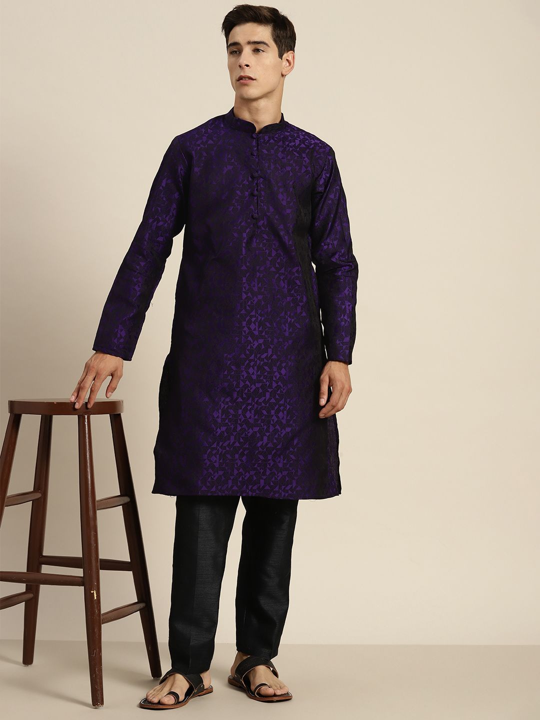SOJANYA Kurta Kapas Sutera Cetakan Geometrik