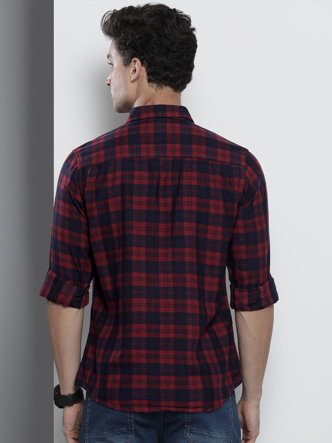 The Indian Garage Co Men Maroon & Navy Blue Checked Cotton Casual Shirt