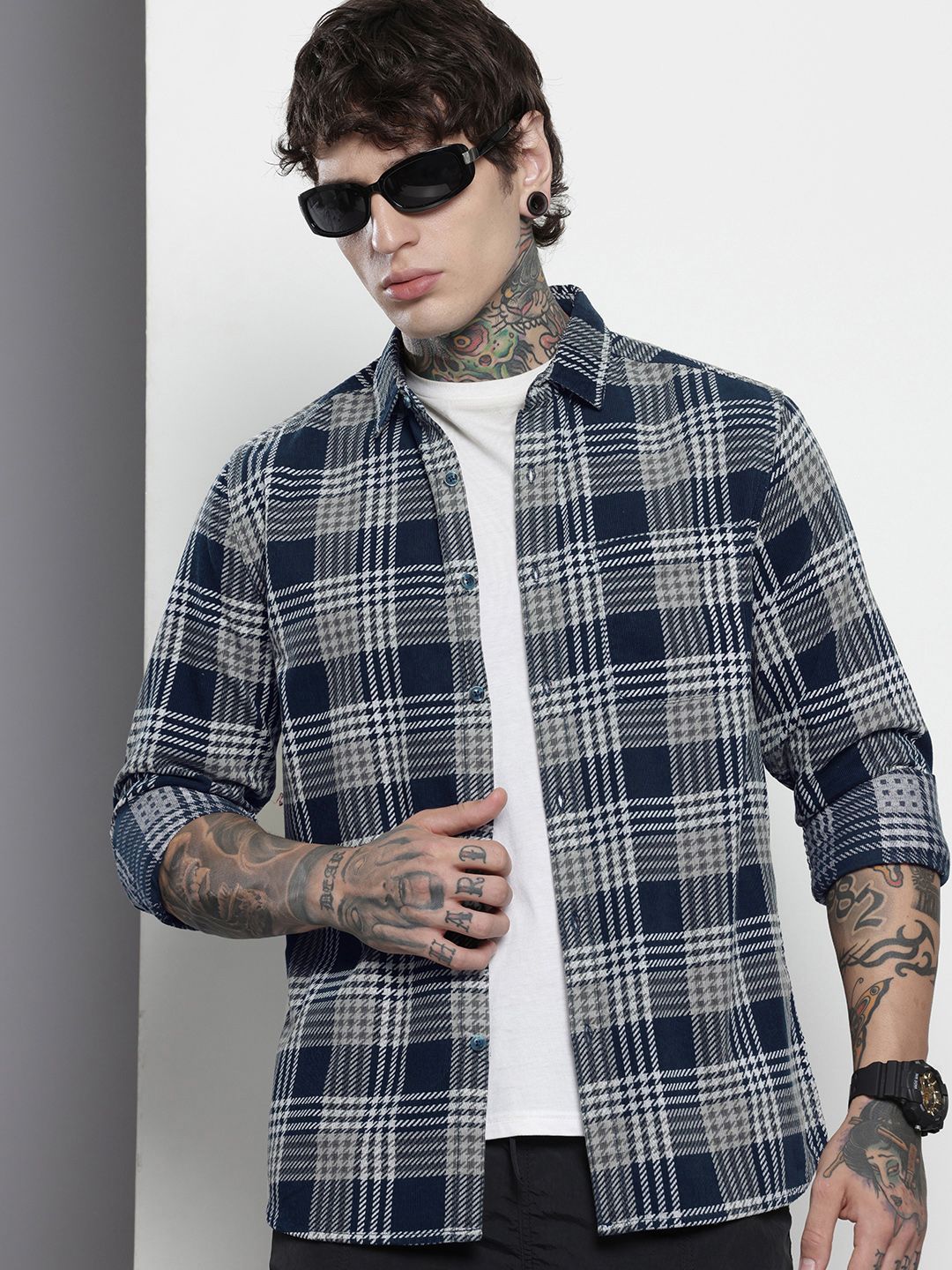 The Indian Garage Co Checked Corduroy Pure Cotton Casual Shirt