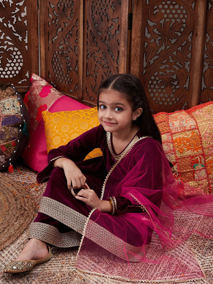 pspeaches Girls Regular Gotta Patti Velvet Kurta with Salwar & With Dupatta