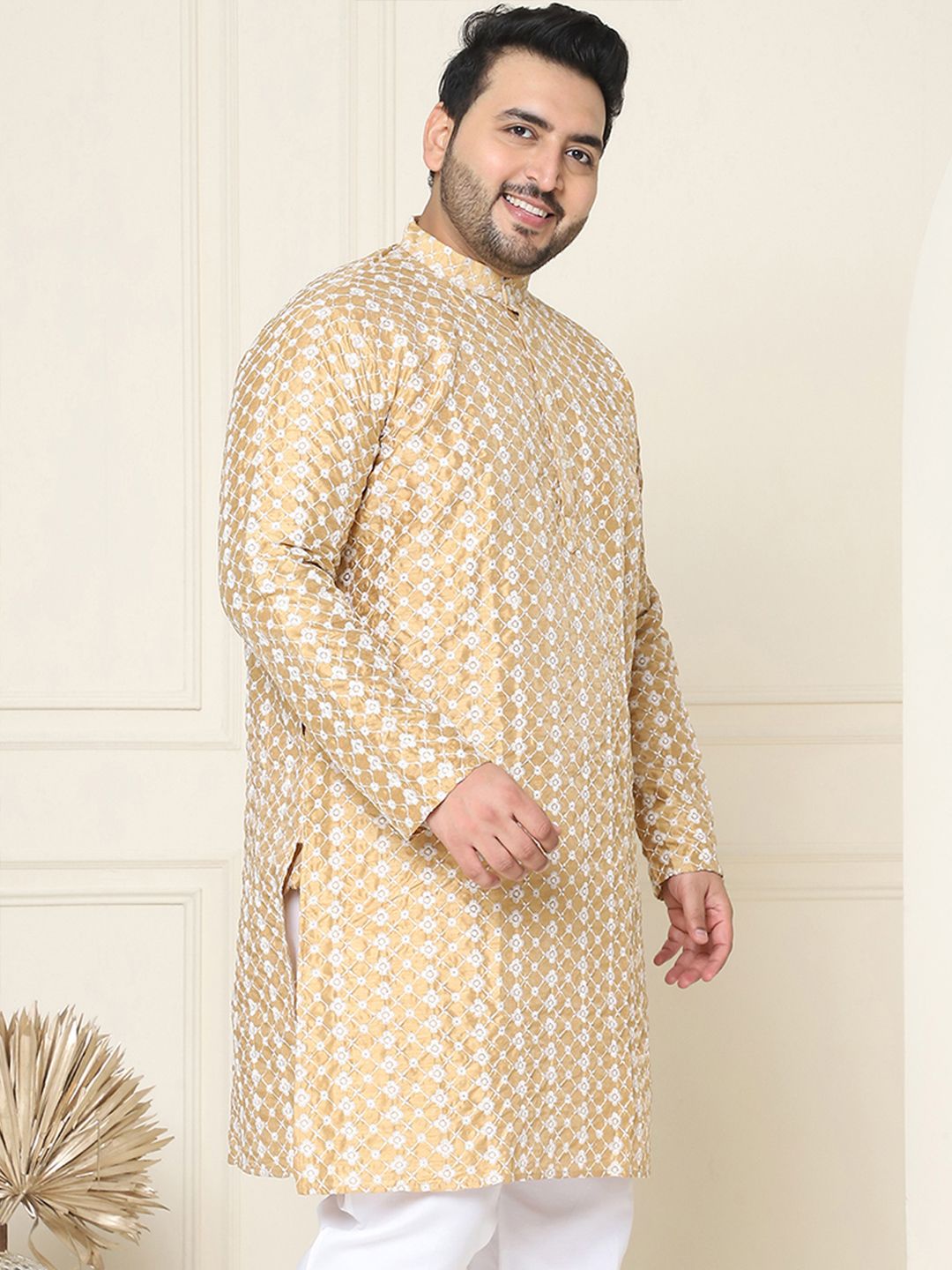 SOJANYA PLUS Lelaki Kurta Sulam Chikankari Emas & Putih