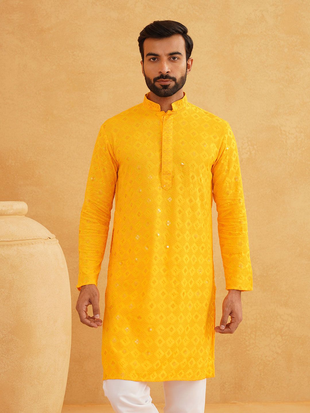 SOJANYA Embroidered Mandarin Collar Long Sleeves Straight Kurta