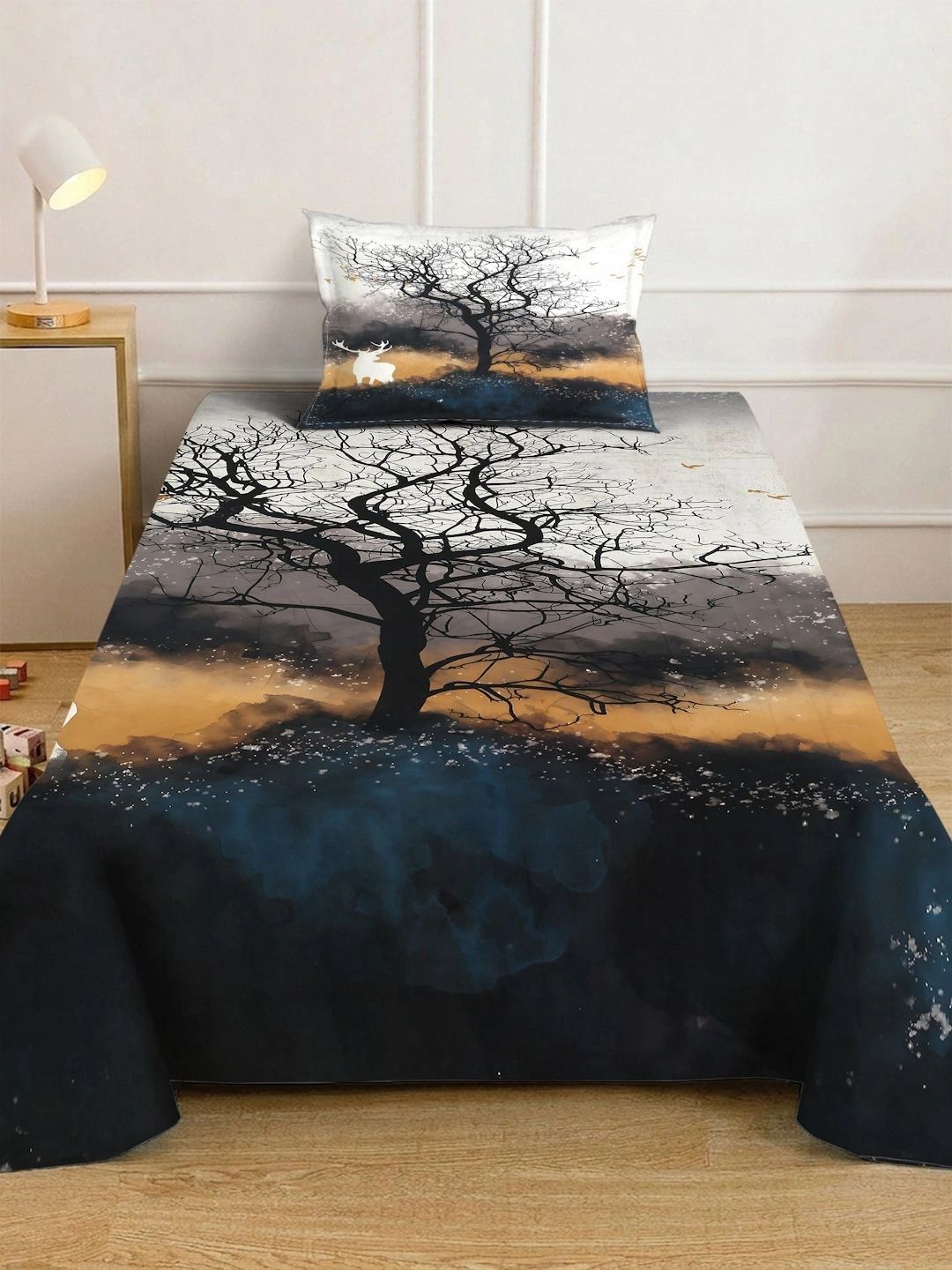 Moda Rapido X KLOTTHE White & Black 400 TC Single Bedsheet with 1 Pillow Covers