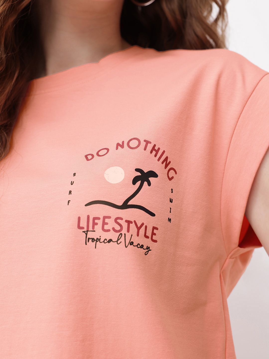 DressBerry Season Staple Beach to Street T-shirt