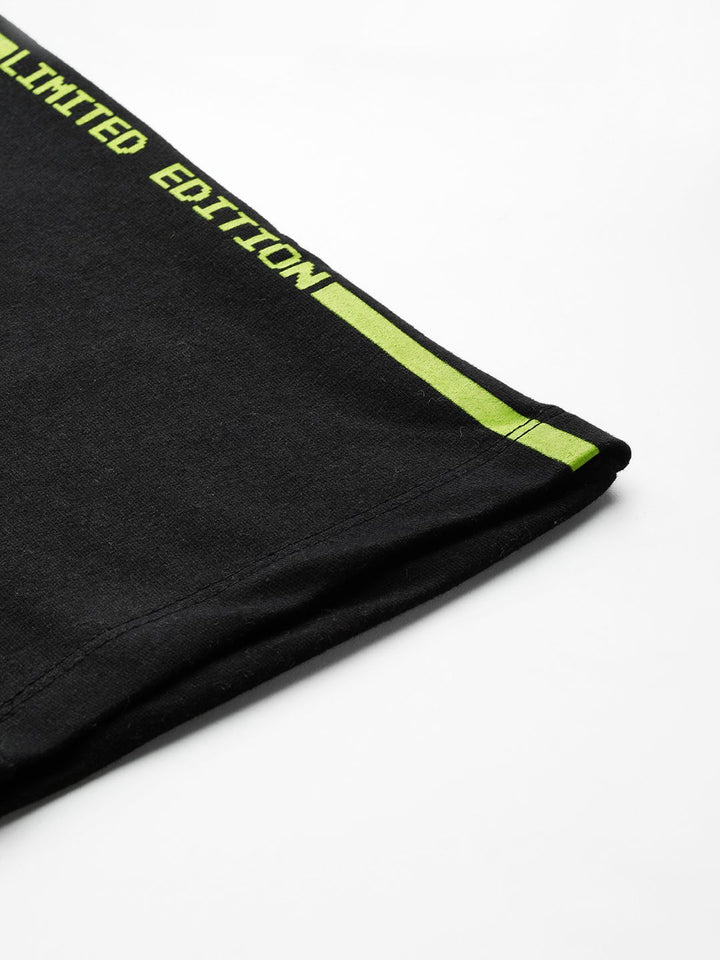 HRX by Hrithik Roshan Men Printed Detail Mid-Rise Regular Fit Lifestyle Trackpants