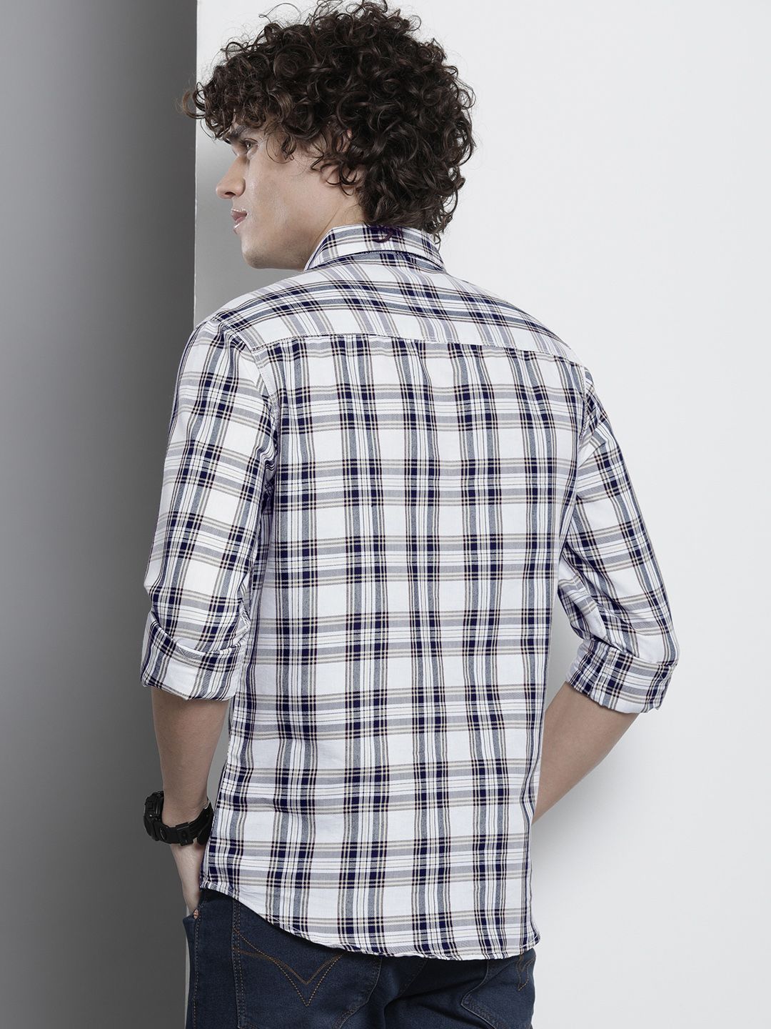 The Indian Garage Co Men Checked Casual Shirt