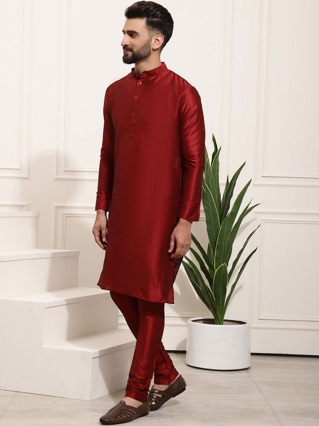 SOJANYA Men Woven Design Kurta with Churidar with Nehru Jacket