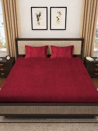 KLOTTHE Red Abstract Woolen Double King Bed Sheet with 2 Pillow Covers