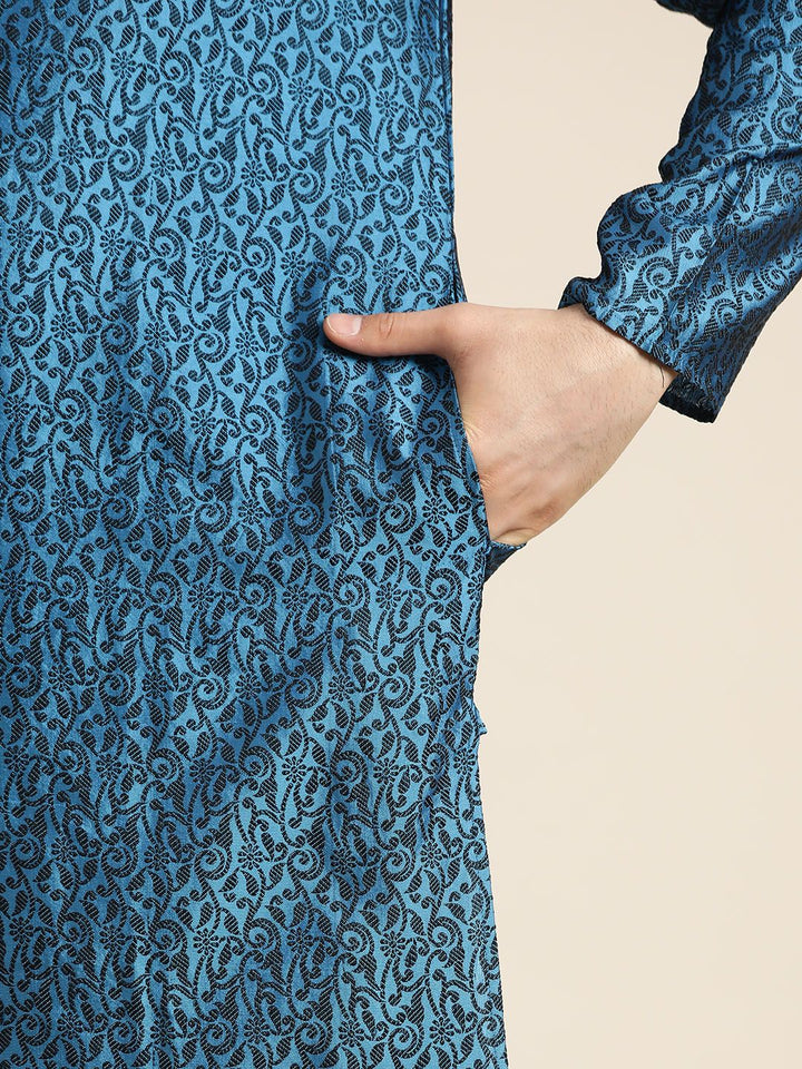 SOJANYA Kurta Sulam Bunga