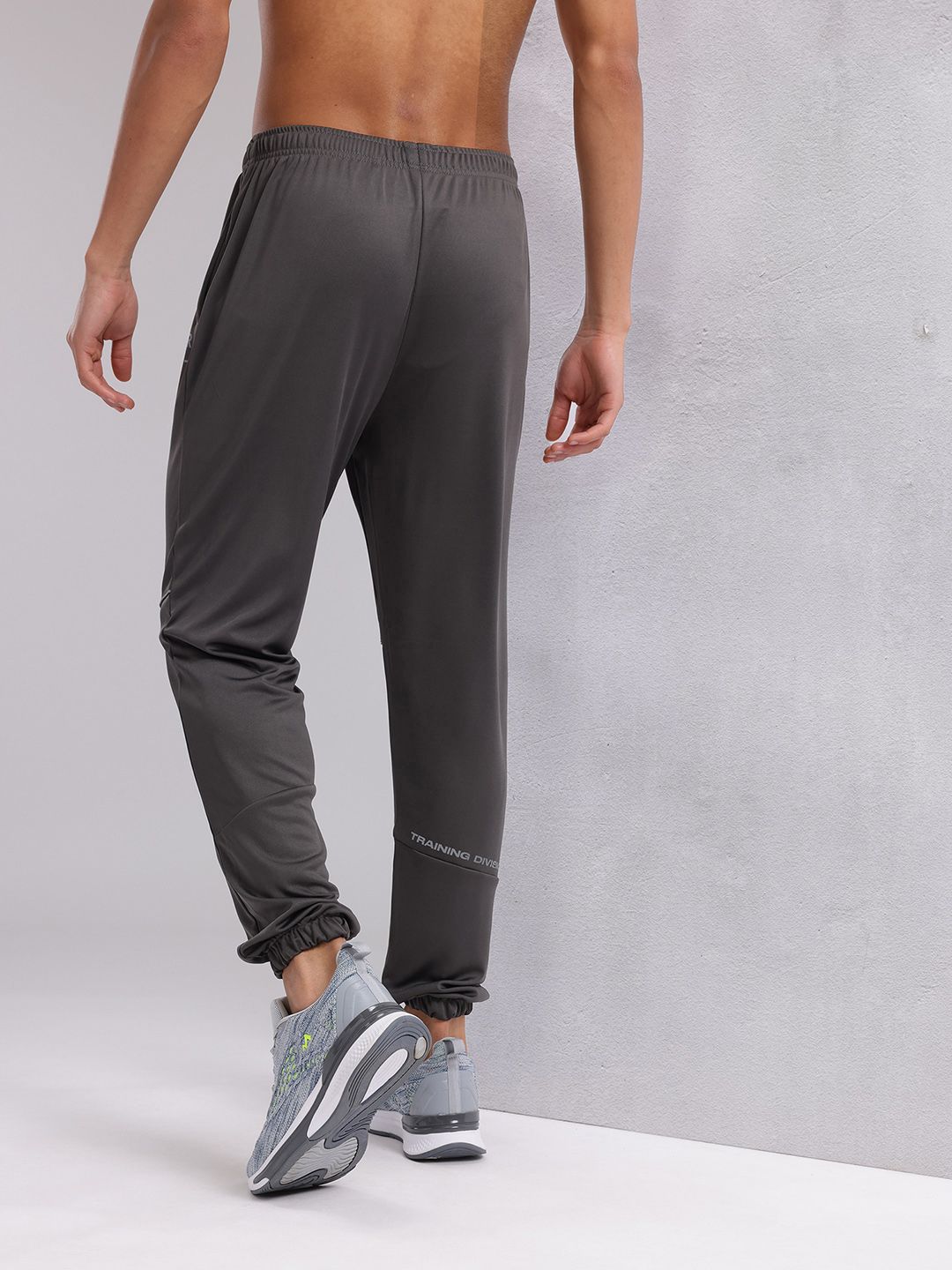 HRX by Hrithik Roshan Men Rapid-Dry Training Joggers with Reflective Details