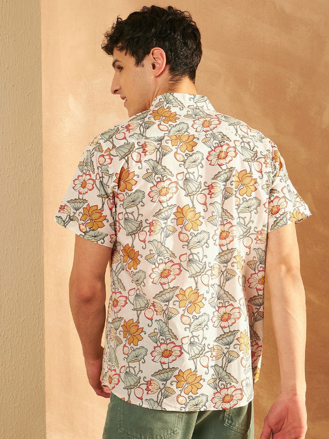 DENNISON Smart Oversized Floral Printed Spread Collar Cotton Lightweight Shirt