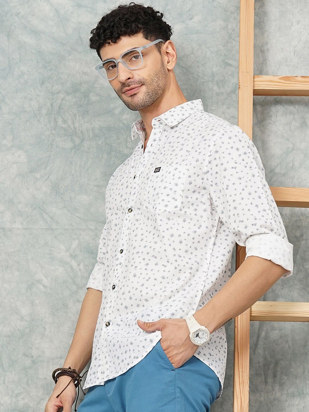 The Indian Garage Co Men White Regular Fit Printed Casual Shirt