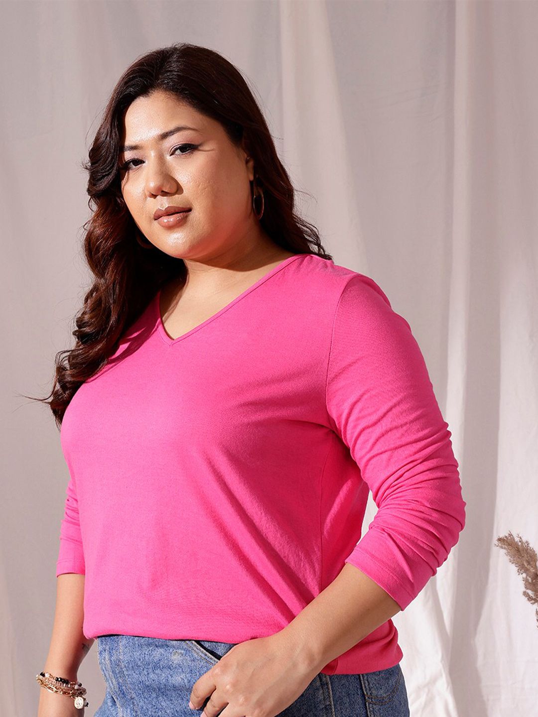 CURVY STREET Plus Size V-Neck Cotton T-shirt